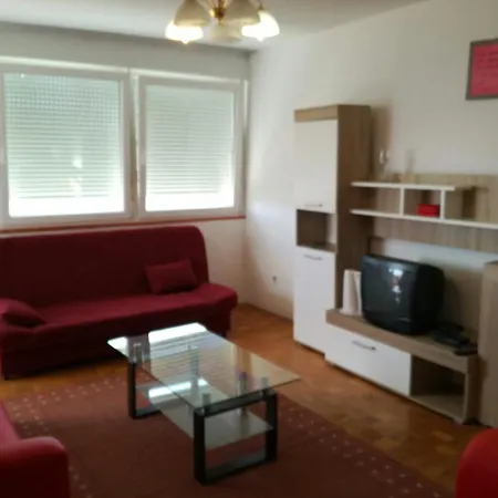 Apartment Pula Buitenkant foto
